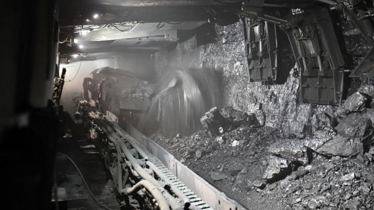Intelligent machines working at the Longwanggou Coal Mine of China Datang Corporation Ltd. in Jungar Banner, north China's Inner Mongolia Autonomous Region. File. Photo by / LIU LEI / XINHUA / EPA