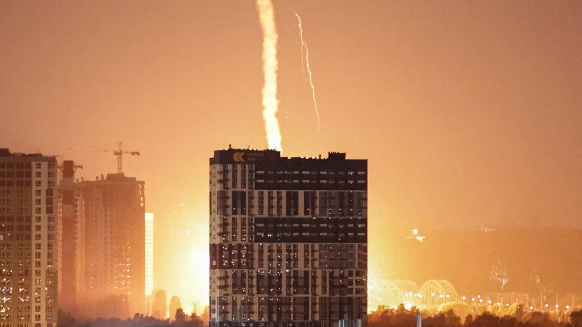 Russian strikes kill 28 in Kyiv area, exposing Ukraine air-defense shortages