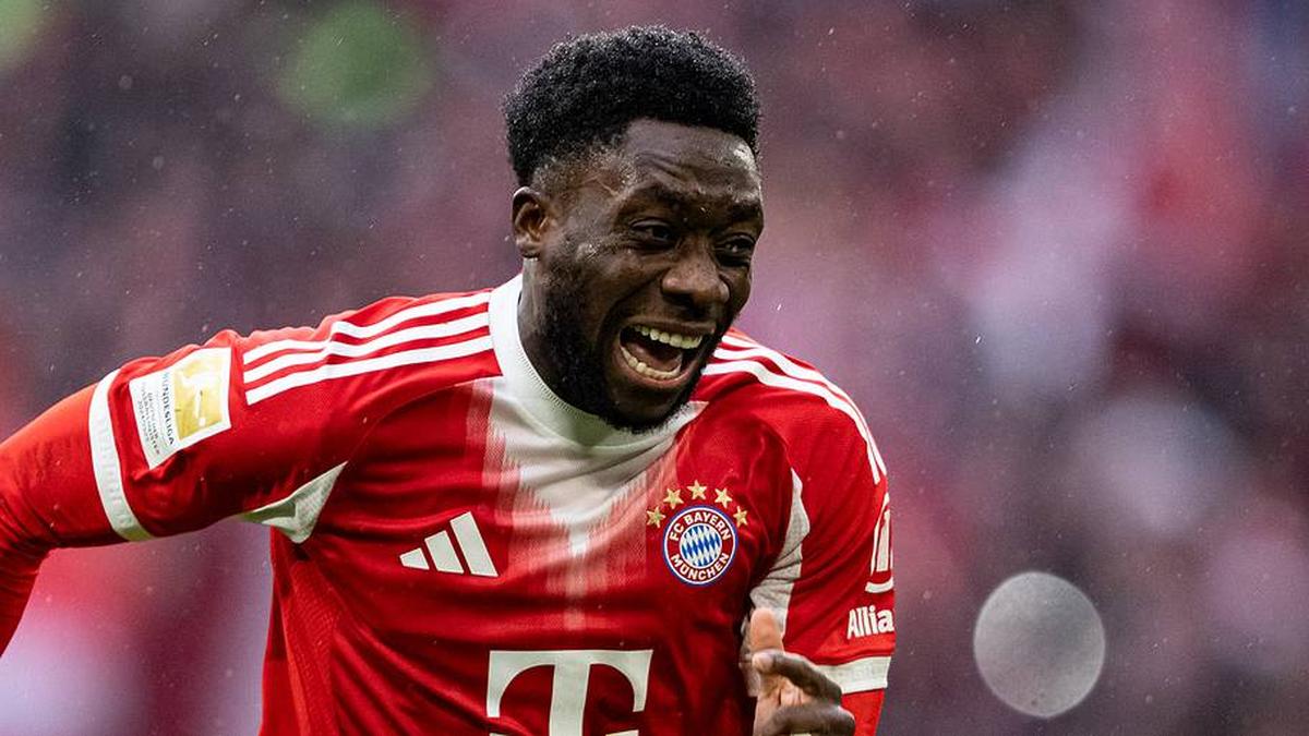  Alphonso Davies has been plagued by injuries throughout his career. | F. Noever/FC Bayern/Getty Images 