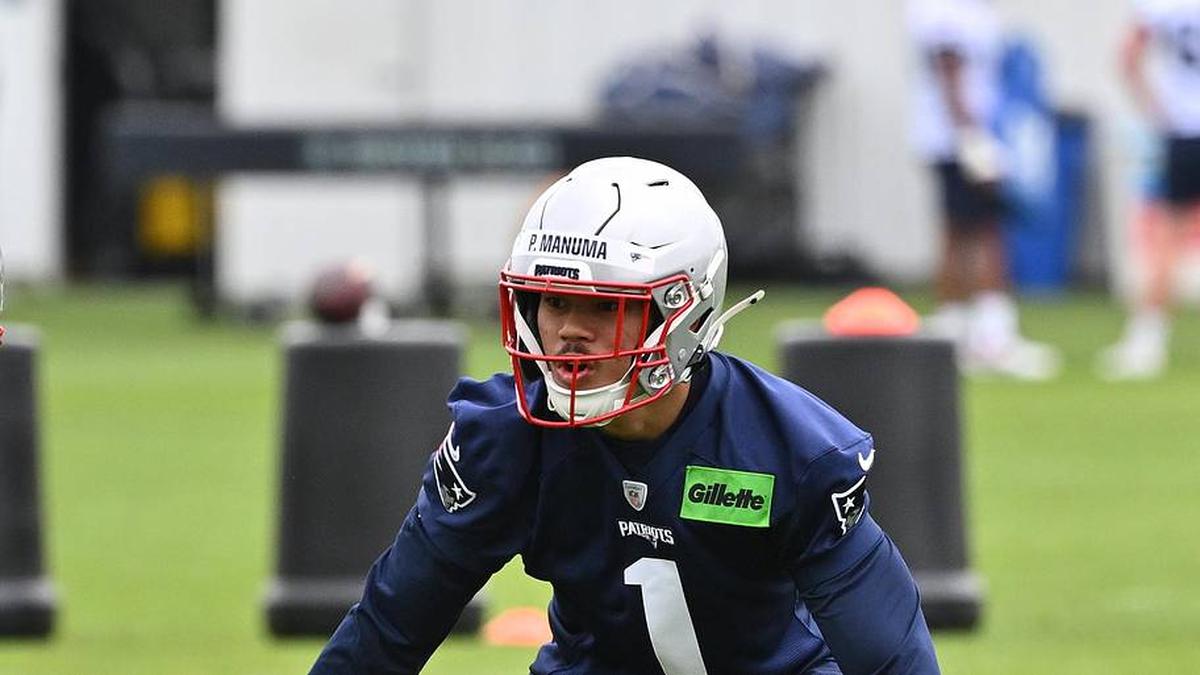  May 9, 2026; Foxborough, MA, USA; New England Patriots safety Peter Manuma (1) does a drill with wide receiver Jha'Quan Jackson (4) during the New England Patriots rookie camp at Gillette Stadium. Mandatory Credit: Eric Canha-Imagn Images | Eric Canha-Imagn Images 