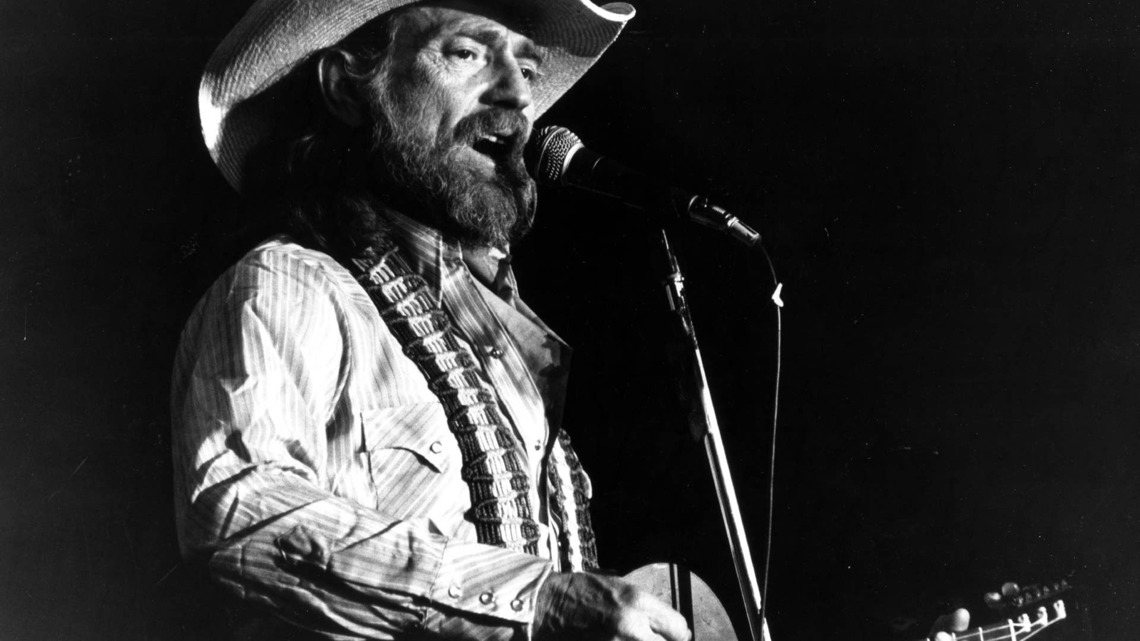 '70s Country Legend Announced as 2026 Headliner at Star-Studded Show 