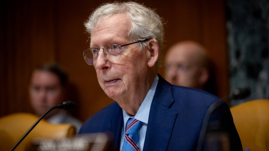 New Mitch McConnell Photo Sparks Fresh 'Is It Real or AI?' Debate Online 
