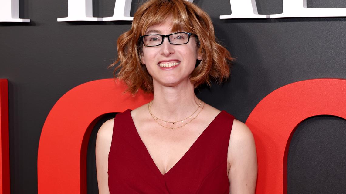 Freida McFadden Explains Why Sydney Sweeney Was Perfect for 'The Housemaid' 