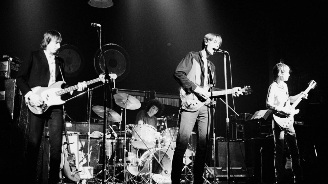 '70s Rock Band Guitarist Reveals Devastating Cancer Diagnosis 