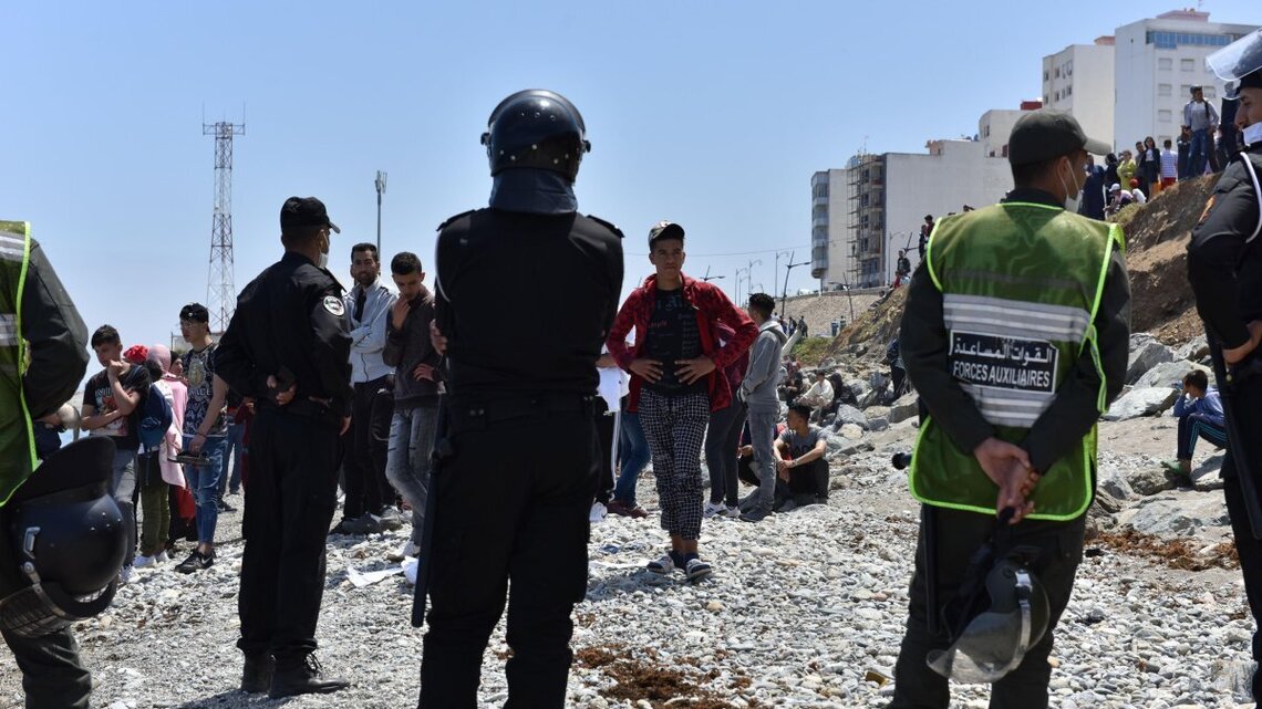 Spain sends in military to Ceuta amid influx of illegal migrants 
