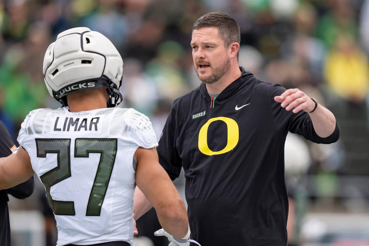  Oregon Ducks head coach Dan Lanning. © Ben Lonergan/The Register-Guard / USA TODAY NETWORK via Imagn Images 