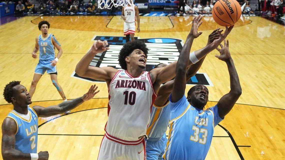 Top-seeded Arizona opens with thumping of Long Island 