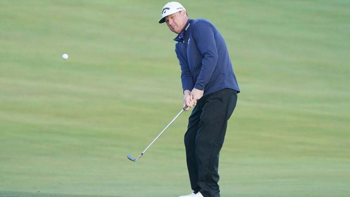 Chad Campbell, Mark Wilson lead Sanford amid weather issues 