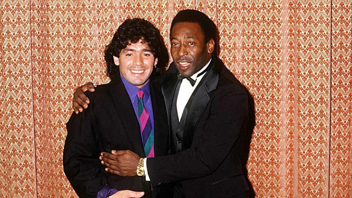  Pelé and Diego Maradona are two of the best soccer players ever. | IMAGO/Buzzi 