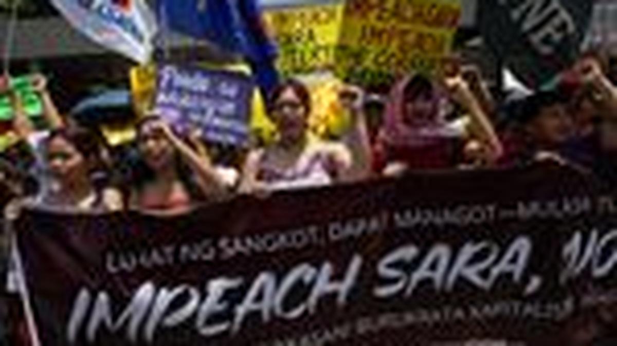 Protesters call for the impeachment of Philippine Vice President Sara Duterte ahead of a vote in the House of Representatives on whether to transmit the impeachment complaint to the Senate, outside the House of Representatives in Quezon City, Philippines, May 11, 2026. REUTERS/Eloisa Lopez