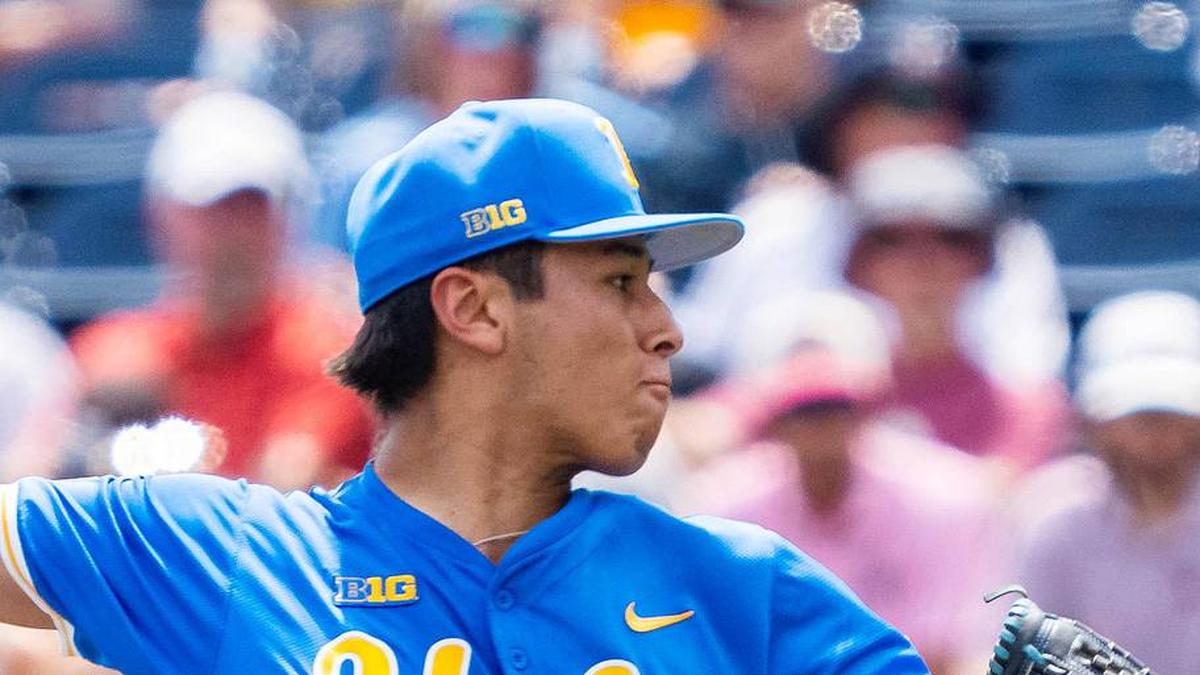  Jun 14, 2025; Omaha, Neb, USA; UCLA Bruins pitcher Wylan Moss (18) pitches during the fifth inning against the Murray State Racers at Charles Schwab Field. Mandatory Credit: Dylan Widger-Imagn Images | Dylan Widger-Imagn Images 