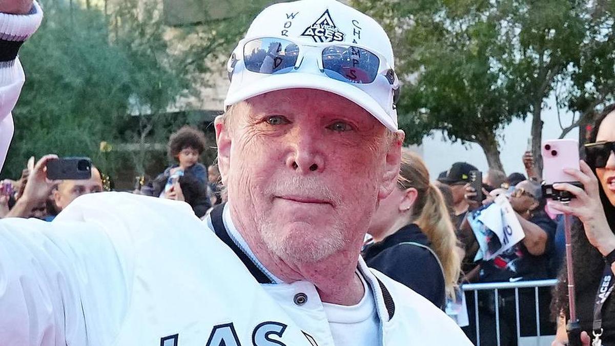  Oct 17, 2025; Las Vegas, NV, USA; Las Vegas Aces owner Mark Davis arrives on the red carpet during the Aces 2025 Championship celebration at Toshiba Plaza. Mandatory Credit: Stephen R. Sylvanie-Imagn Images | Stephen R. Sylvanie-Imagn Images 