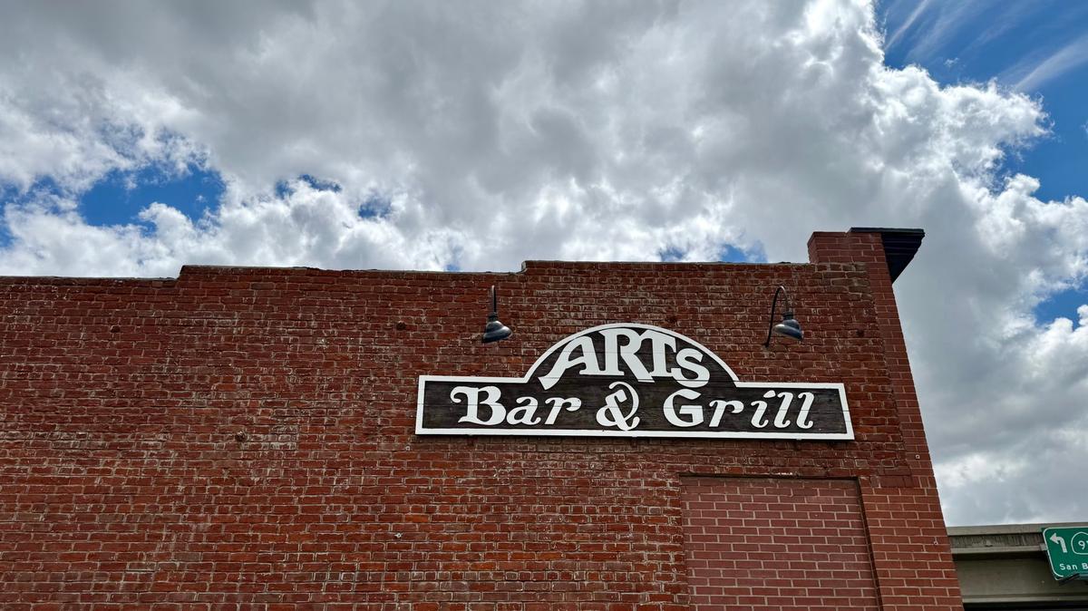 Art’s Bar & Grill stands next to the 91 Freeway in downtown Riverside, May 4, 2026. (Photo by Fielding Buck, The Press-Enterprise/SCNG)
