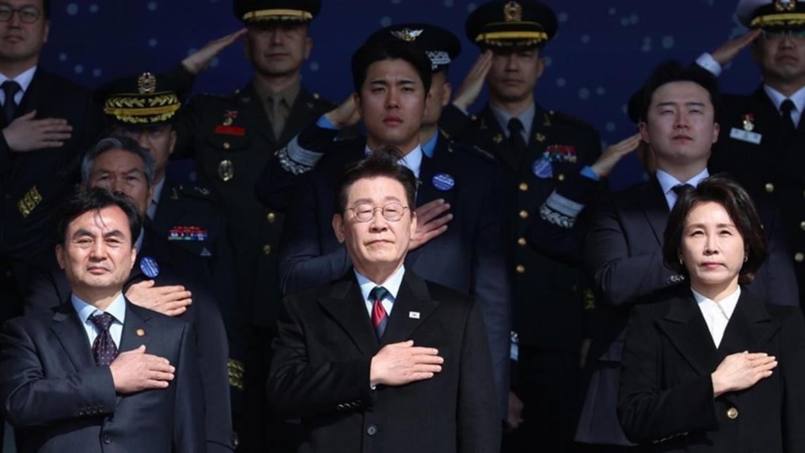 Seoul reviewing Trump call for naval mission in Strait of Hormuz 