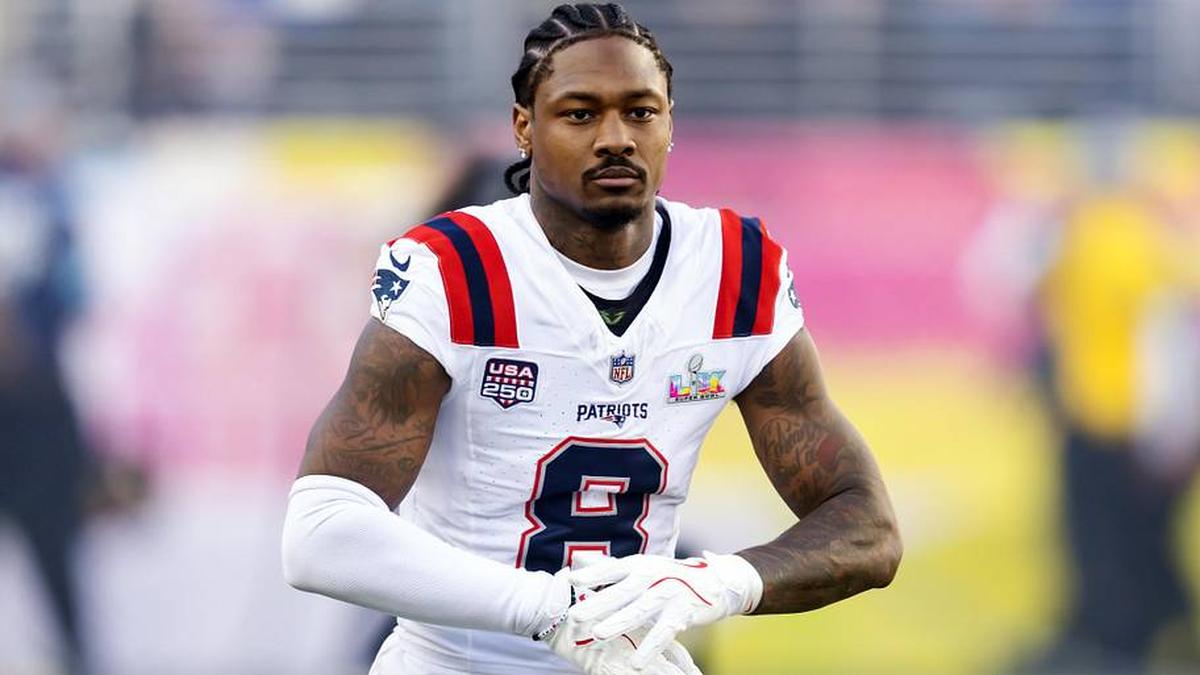  Former Patriots wide receiver Stefon Diggs could be a possibility for the Chiefs. | Mark J. Rebilas-Imagn Images 