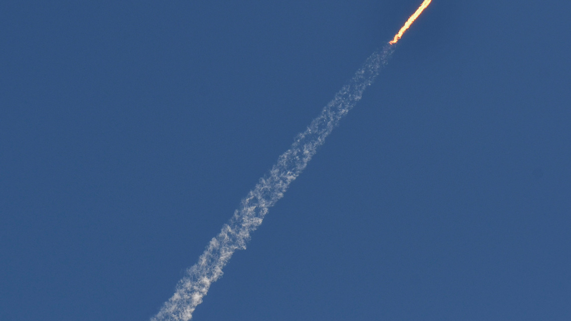 SpaceX launch at Kennedy Space Center: Will Falcon Heavy be seen in Sarasota? 