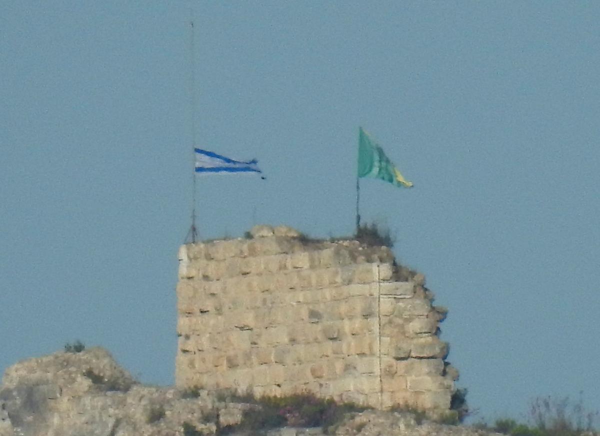 An Israeli flag is raised on Beaufort Castle, as seen from Marjayoun, southern Lebanon, May 31, 2026. REUTERS/Stringer