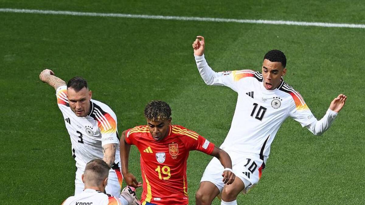  Lamine Yamal (19) has enraptured global audiences with his dazzling dribbling skills. | Clive Mason/Getty Images 