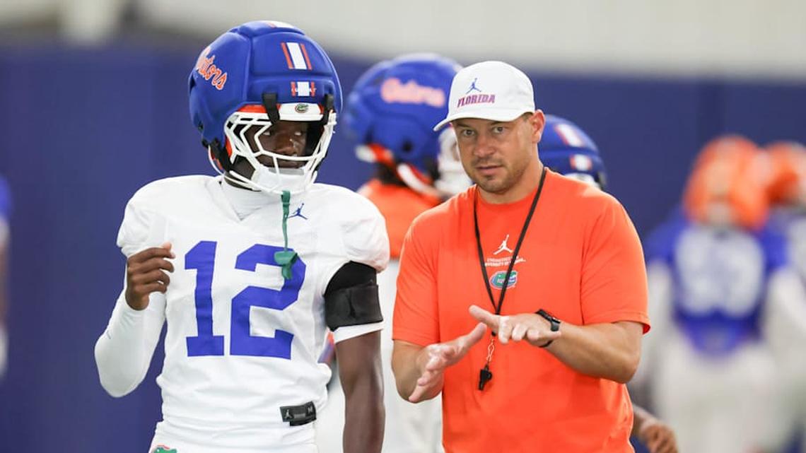  Florida head coach Jon Sumrall has had a hands-on approach as he looks to build his first depth chart. | Alan Youngblood/Gainesville Sun / USA TODAY NETWORK via Imagn Images 
