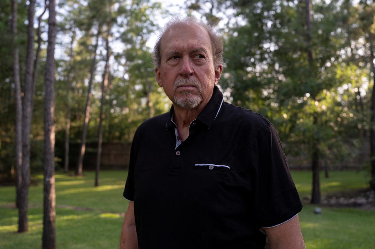 Menta "Steve" Wallace poses for a portrait at his home in The Woodlands, Texas, U.S., May 29, 2026. Wallace is taking daraxonrasib in a clinical trial, which is Revolution Medicine's pancreatic cancer drug.   REUTERS/Danielle Villasana