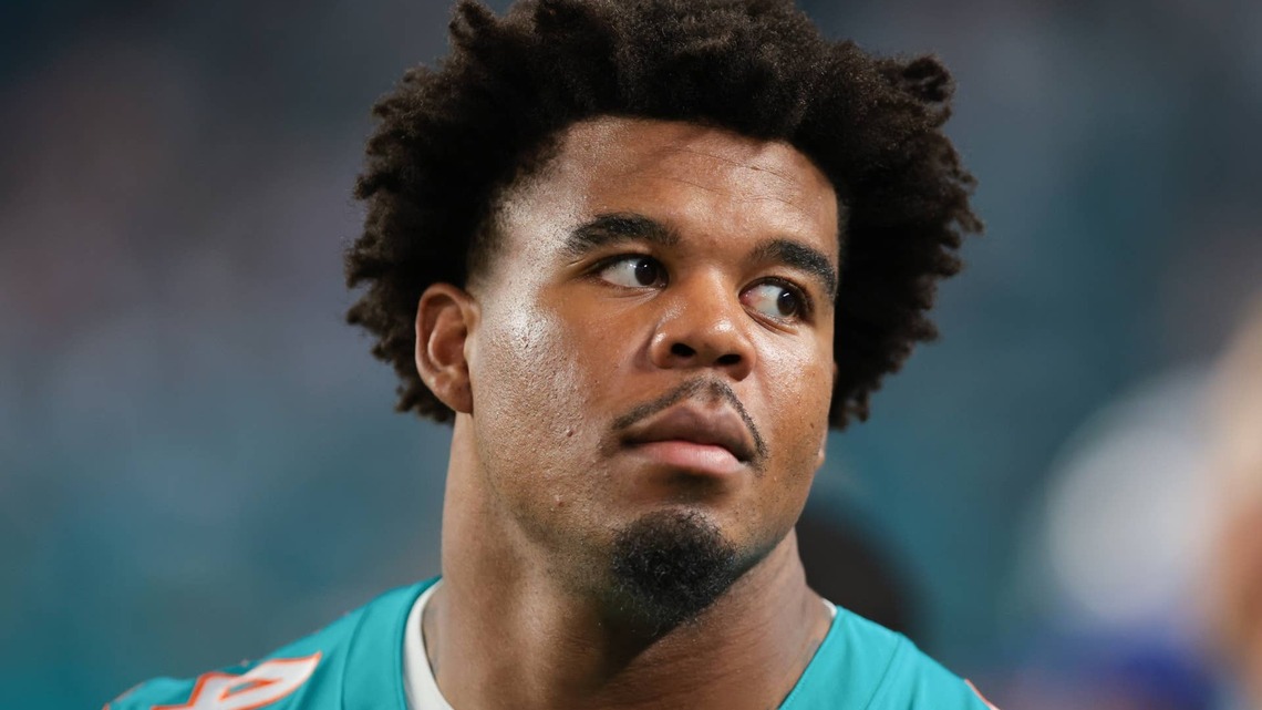 Dolphins' Chop Robinson Gets Blunt Reality Check After Disappearing in Week 1 