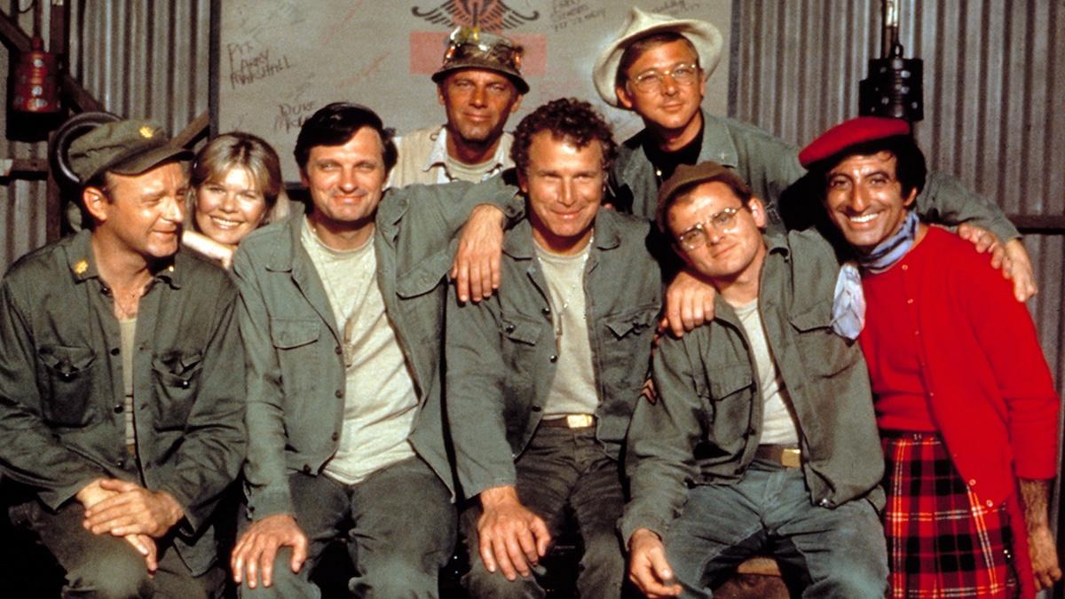 MASH, Larry Linville, Loretta Swit, Alan Alda, McLean Stevenson, Wayne Rogers, William Christopher, Gary Burghoff, Jamie Farr, 1972-1983.TM and Copyright (c) 20th Century Fox Film Corp. All rights reserved. Courtesy: Everett Collection