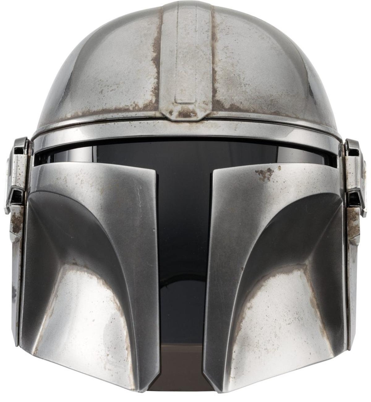  Pedro Pascal-worn Mandalorian helmet. (Heritage Auctions via SWNS) 