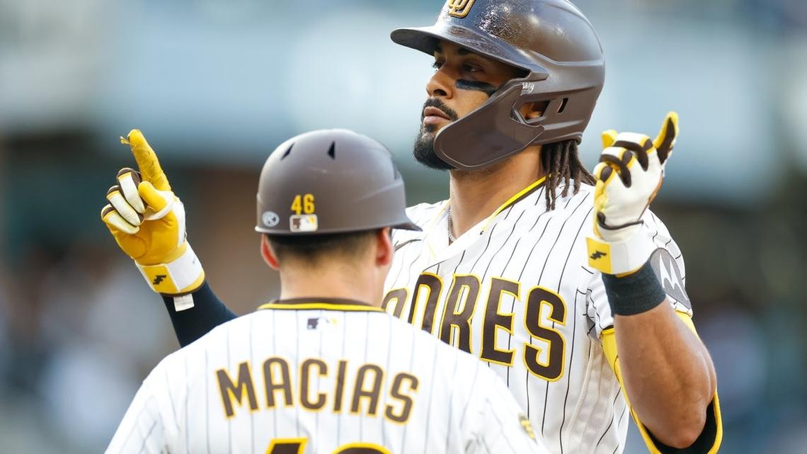 Padres’ winning streak at eight after sweep of Mariners