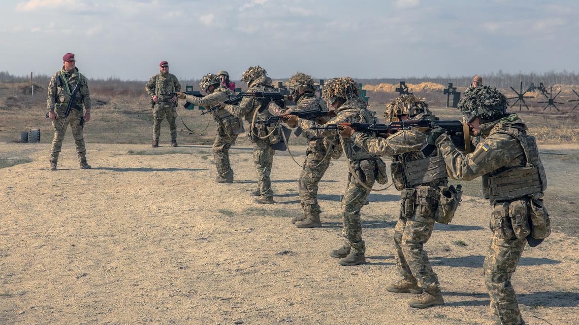 Russia and Ukraine set to intensify war as world focuses on Iran 