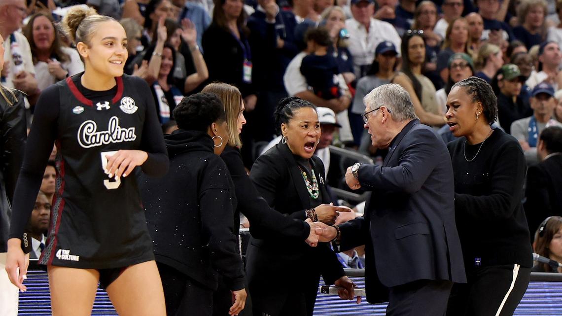 What Was Said Between UConn Coach Geno Auriemma and USC Coach Dawn Staley 