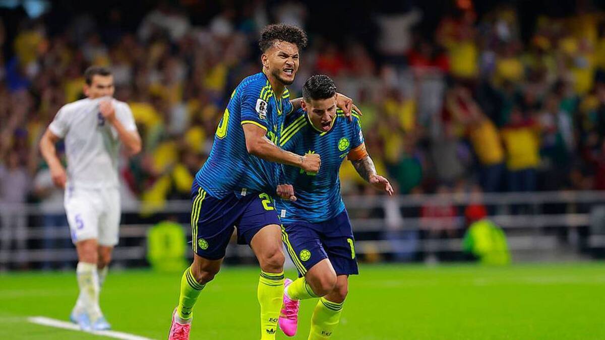  Luis Suárez (left) and James Rodríguez celebrating Colombia's second against Uzbekistan. | Cesar Gomez/Jam Media/Getty Images 