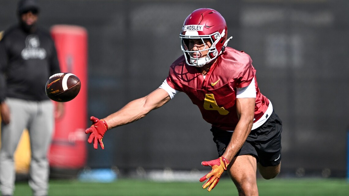 USC football lists 5 true freshmen as starters – it's not what you think 