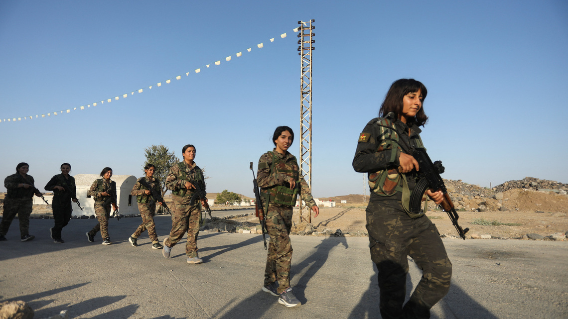 Once symbols of war on Islamic State, Kurdish women fighters seek role in new Syria 