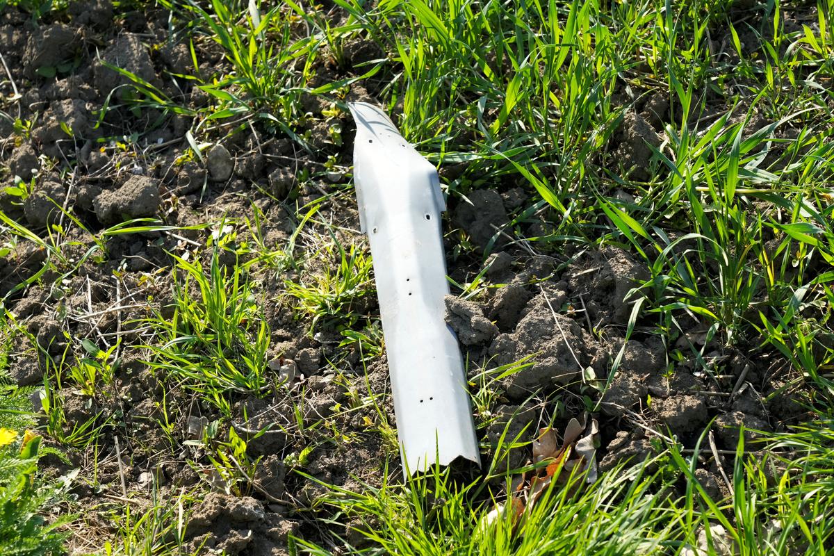 FILE PHOTO: A crashed drone part at a site near Kablakula village, Estonia May 19, 2026. REUTERS/Ints Kalnins/File Photo