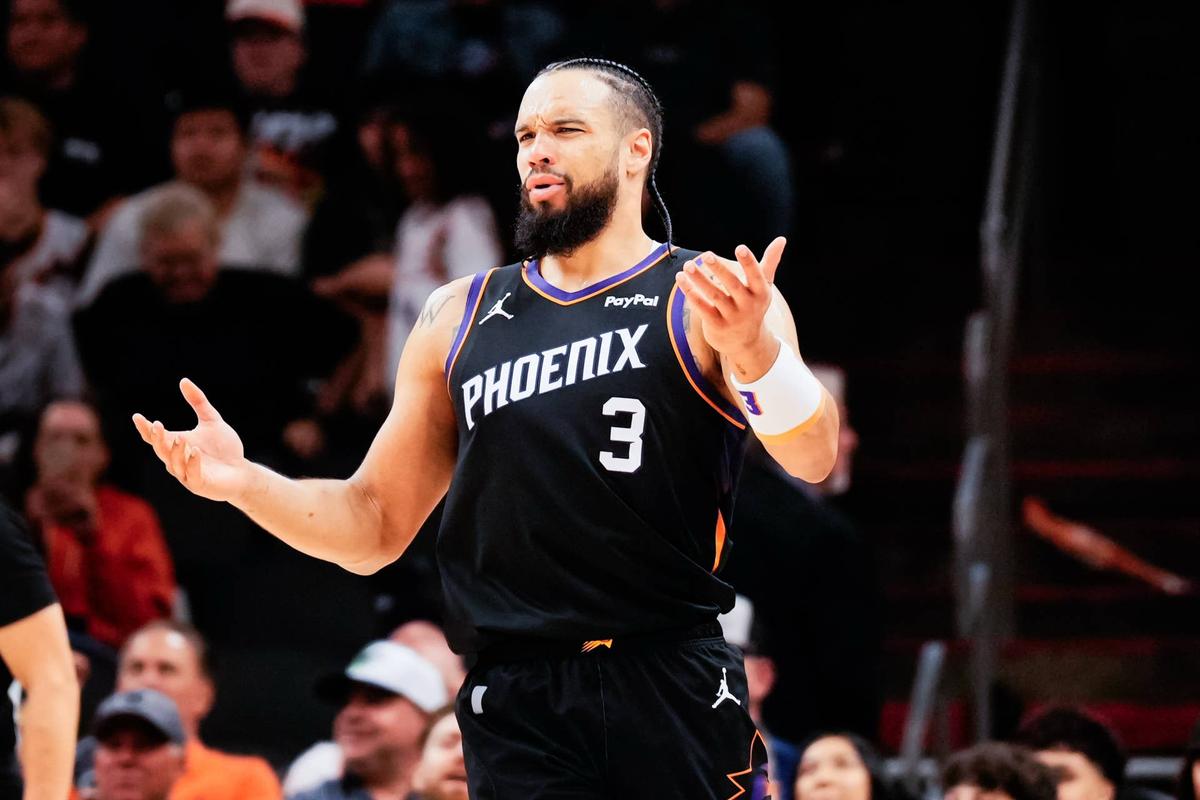  Phoenix Suns guard/forward Dillon Brooks (3) reacts during an NBA game. Arianna Grainey-Imagn Images