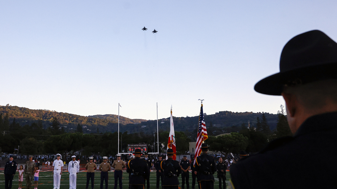Flyover honoring 9/11 heroes Beamer, Bingham highlights Los Gatos' Friday night 