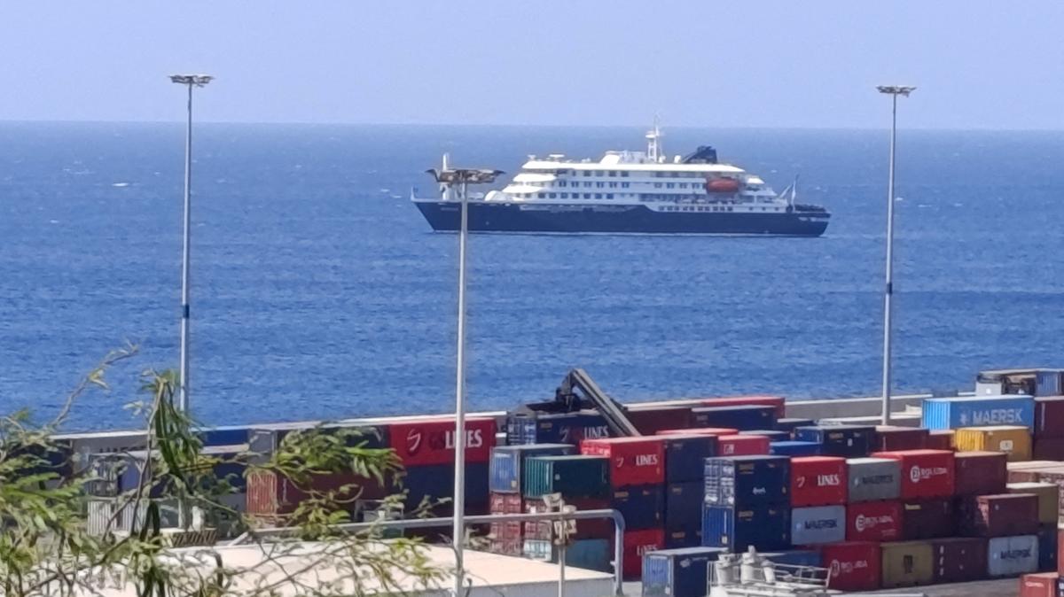 FILE PHOTO: Cruise ship MV Hondius docks off Cape Verde port, as passengers were not allowed off the ship, while health authorities investigated suspected cases of hantavirus aboard the vessel, in Praia Port, Cape Verde, May 4, 2026. REUTERS/Stringer/File Photo