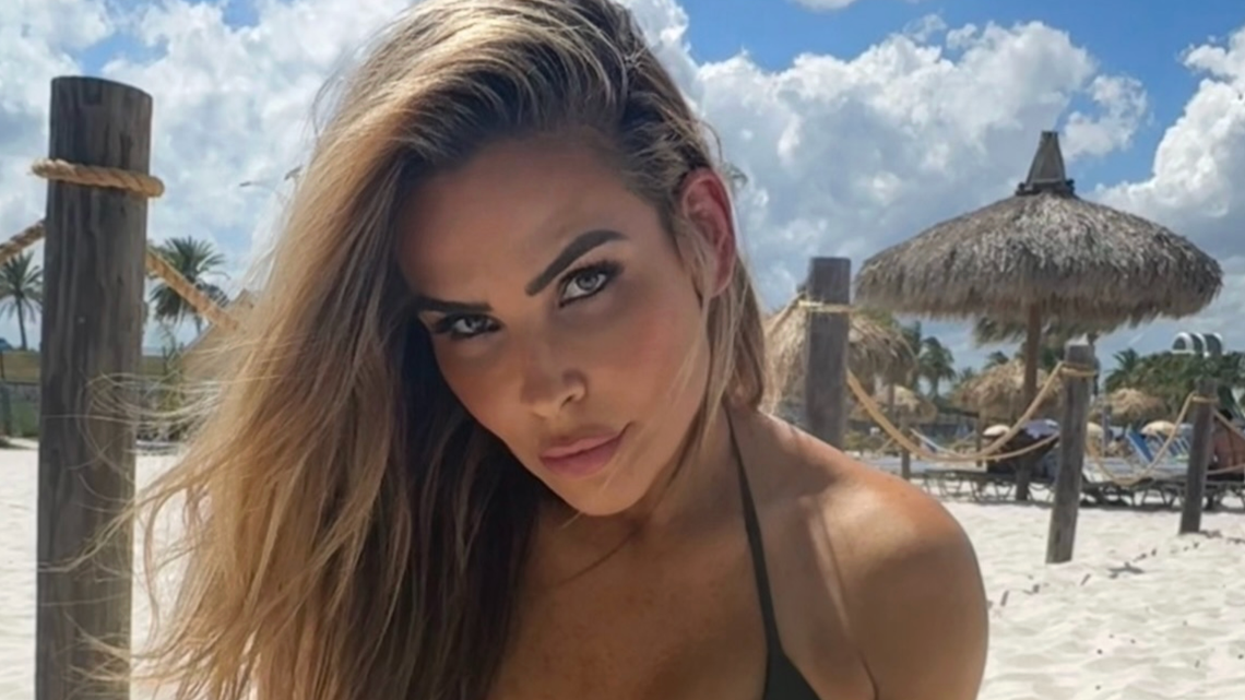 WWE Star Natalya Neidhart Sizzles In Swimsuit Photo 