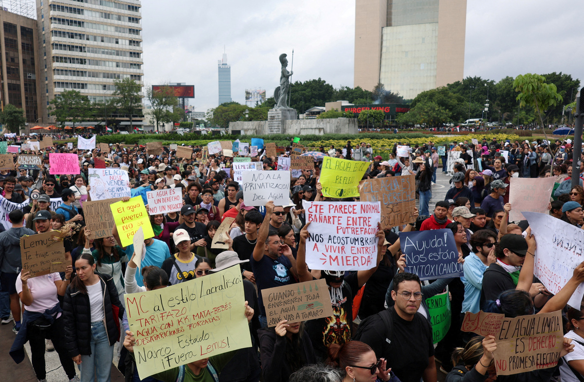 Worsening water crisis sparks protests in Mexico's Guadalajara | Fresno Bee