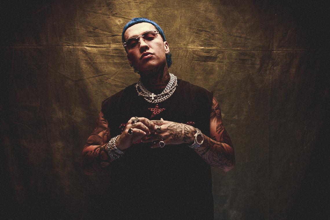  Portada del disco más reciente de Blessd: "El mejor hombre del mundo".Cortesía: Warner Music Latino 