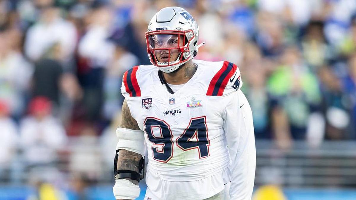  Feb 8, 2026; Santa Clara, CA, USA; New England Patriots defensive tackle Cory Durden (94) against the Seattle Seahawks during Super Bowl LX at Levi's Stadium. Mandatory Credit: Mark J. Rebilas-Imagn Images | Mark J. Rebilas-Imagn Images 