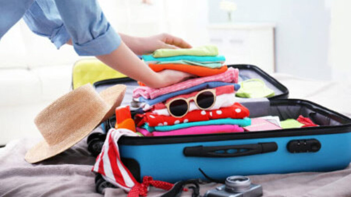 15 Best Travel Accessories for Women: The Things I ALWAYS Pack 