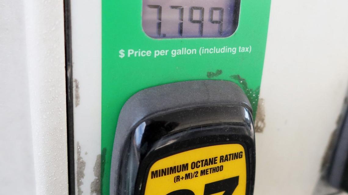 Gas prices at highest in 4 years heading into holiday weekend 