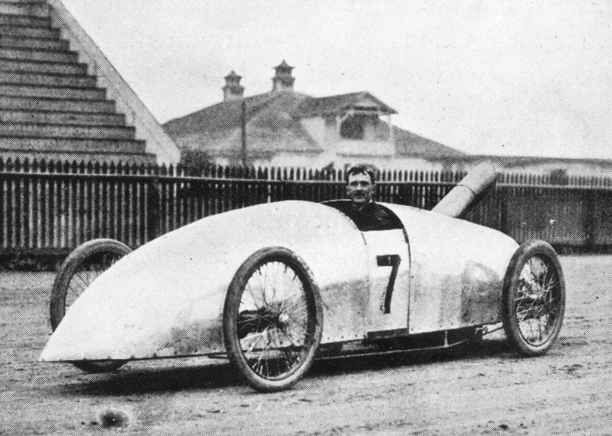  National Motor Museum/Heritage Images // Getty Images 