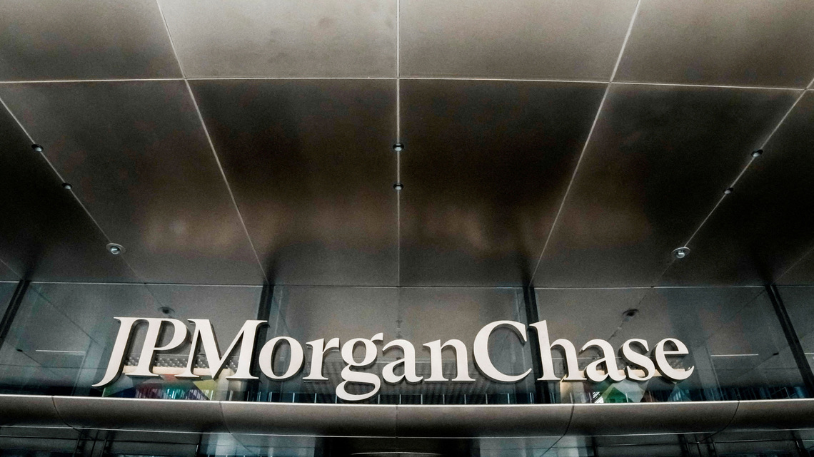 JPMorgan Chase hires Lissauer for activism defense 