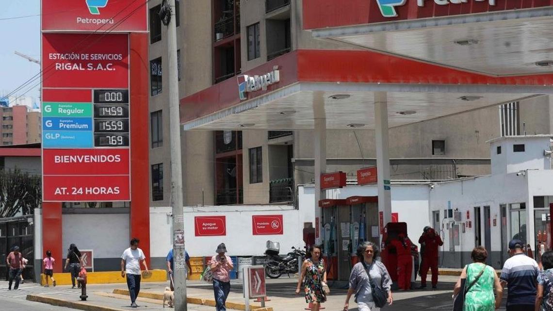 Peru returns to remote classes, telework amid energy crisis 