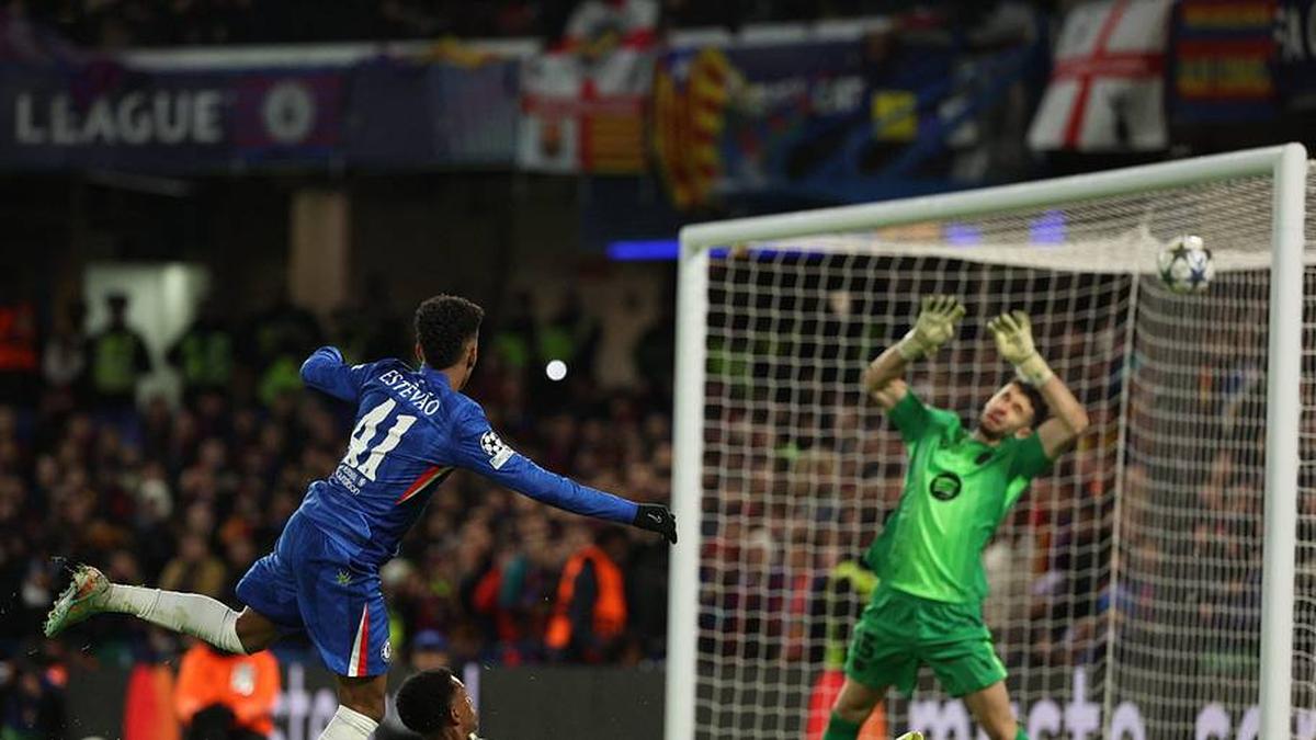  Chelsea made light work of Barcelona. | Adrian Dennis/AFP/Getty Images 