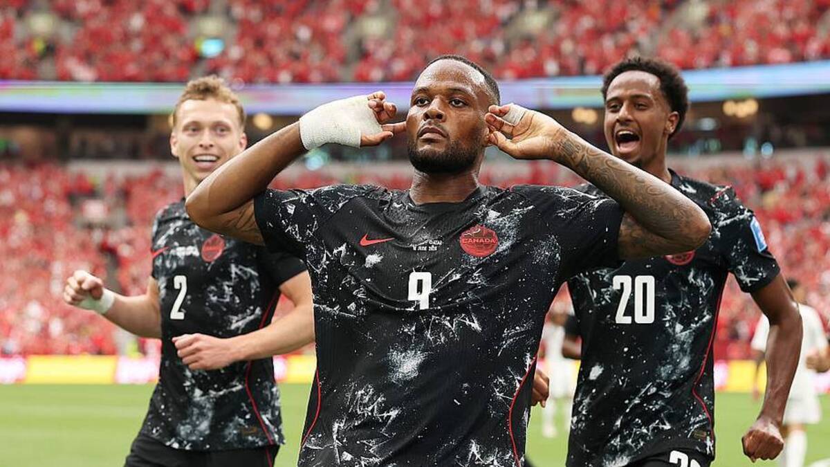  Cyle Larin already has two goals to his name this summer. | Fran Santiago/Getty Images 