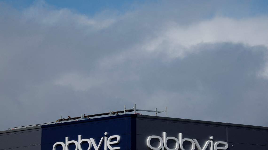 AbbVie trims 2026 profit view on Apogee deal, tops second-quarter estimates 