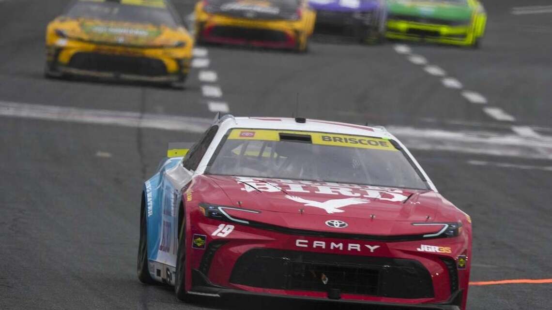 Chase Briscoe wins photo finish at Charlotte over Christopher Bell